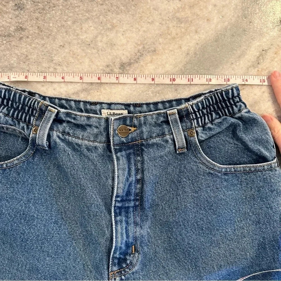 L.L.Bean Womens Medium Wash Original Fit Relaxed Jeans Size 10 Petite - Picture 5 of 11